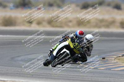 media/Apr-20-2025-CVMA (Sun) [[39090e8767]]/Race 11-500-350 Supersport (Holeshot)/